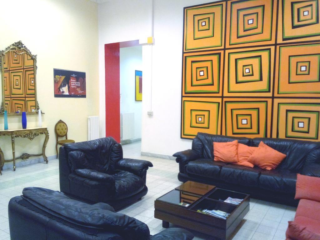 Litus Roma Hostel Lido di Ostia Exteriér fotografie The waiting room of a private clinic in Madrid, Spain