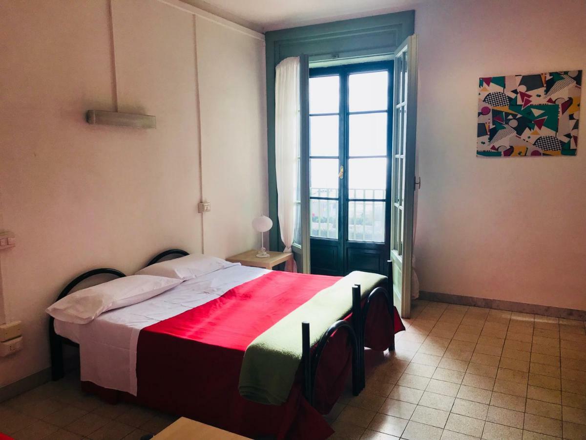 Litus Roma Hostel Lido di Ostia Exteriér fotografie A room at the hotel